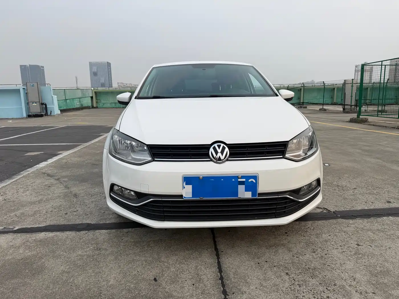 Volkswagen Polo 2016 1.6L Automatic Comfort фото 2