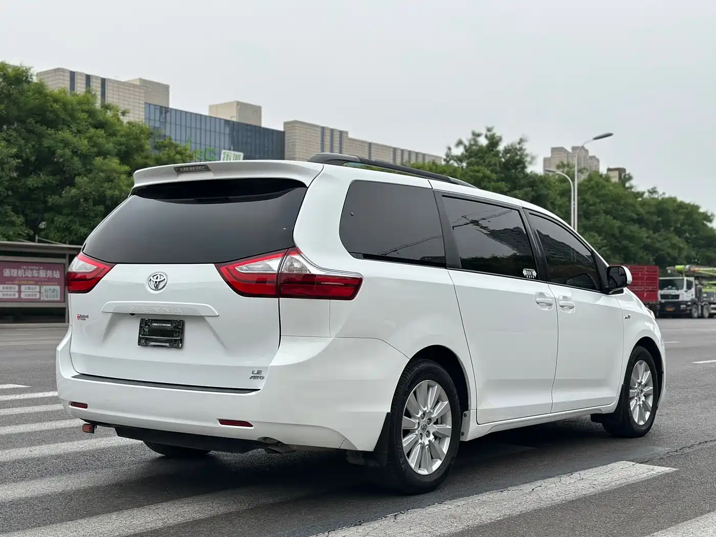 Toyota Sienna 2015 3.5L 4WD L фото 14