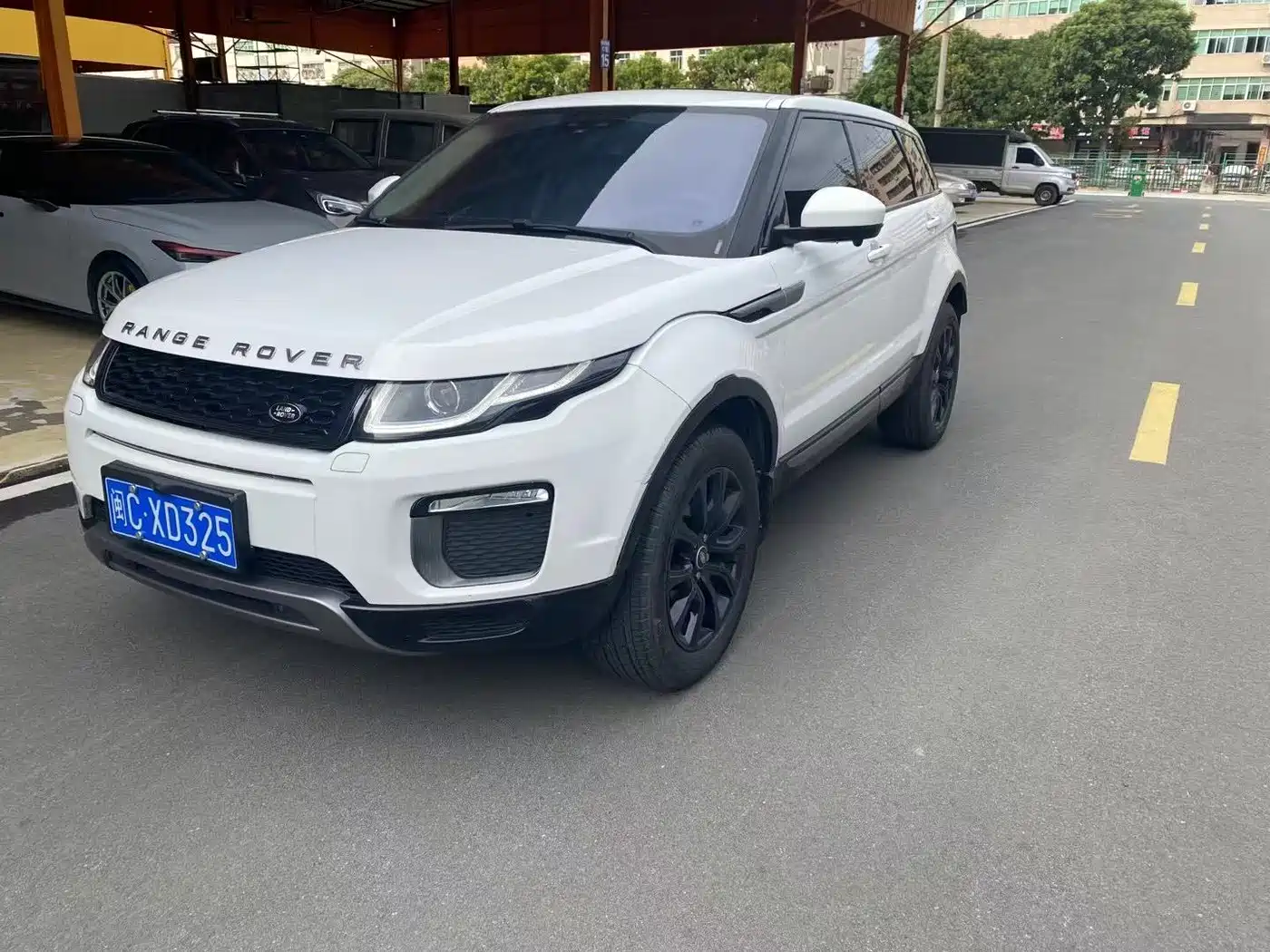 Land Rover Range Rover Evoque 2018 240PS PURE Trend фото 3