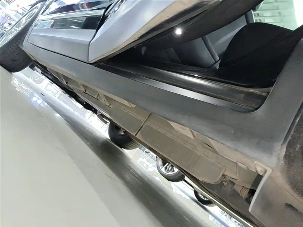 Cadillac XT5 2022 2.0T 2WD Luxury фото 22