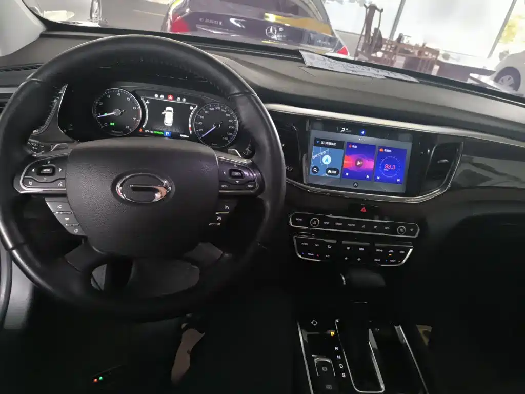 GAC Trumpchi Trumpchi GS8 2017 2017 320T 2WD Luxury Smart Connect (7-seater)