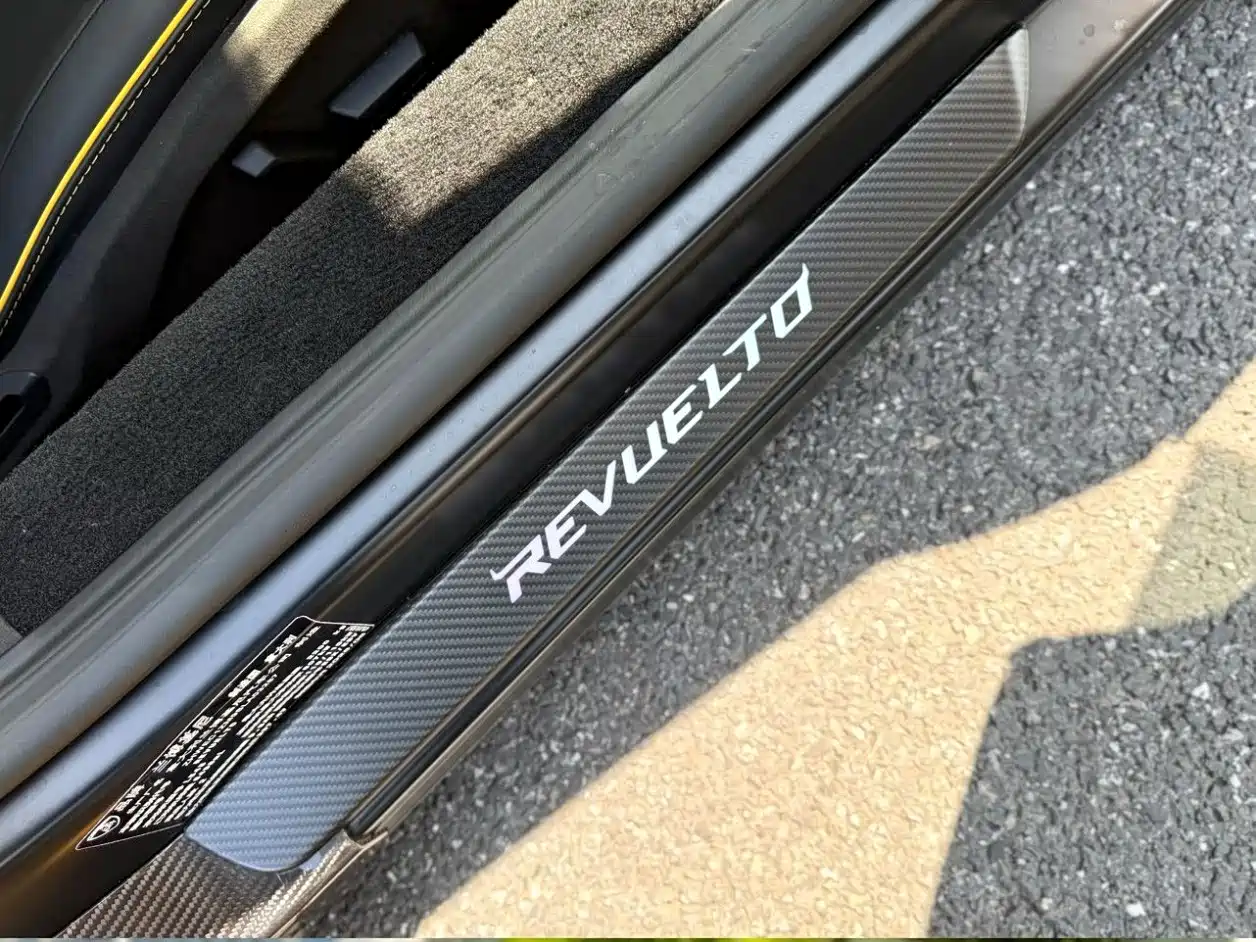 Lamborghini Revuelto 2026 2023 6.5L PHEV Standard