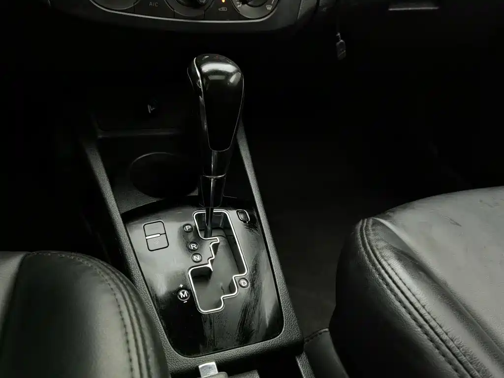 Dongfeng Aeolus Dongfeng Fengshen AX3 2016 2016 1.5L Automatic Cool Style