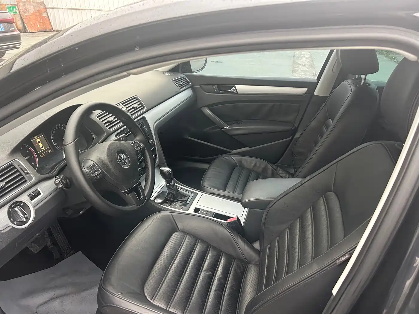 Volkswagen Passat 2013 2.0TSI DSG Yuzun фото 4