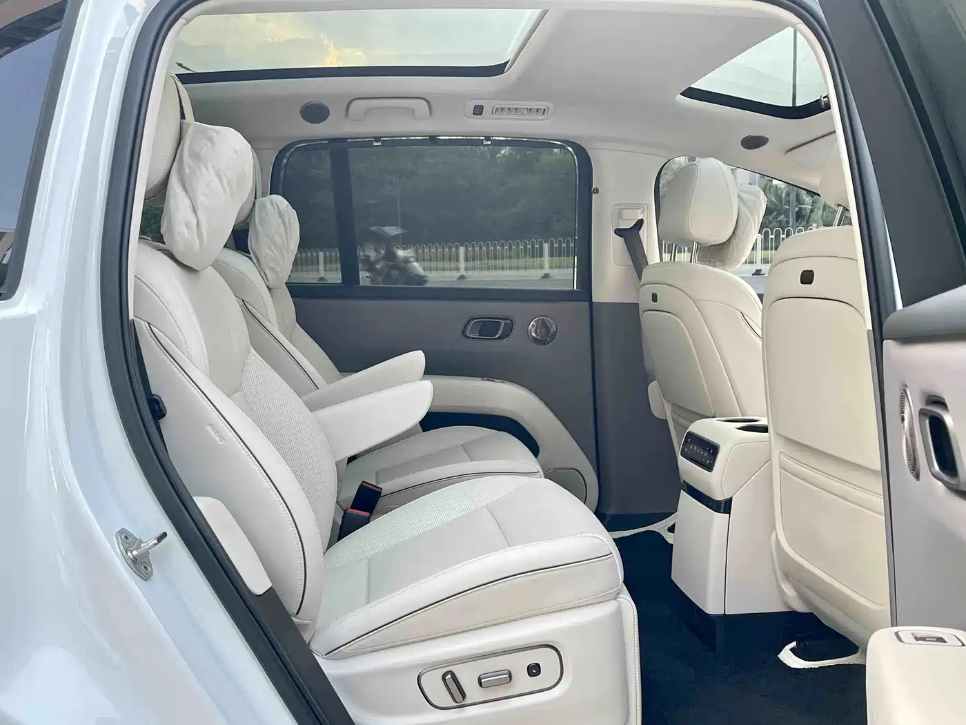Li Auto Li i8 2026 2025 Standard Edition