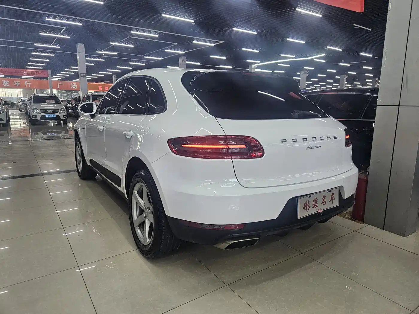 Porsche Macan 2017 Macan 2.0T фото 7