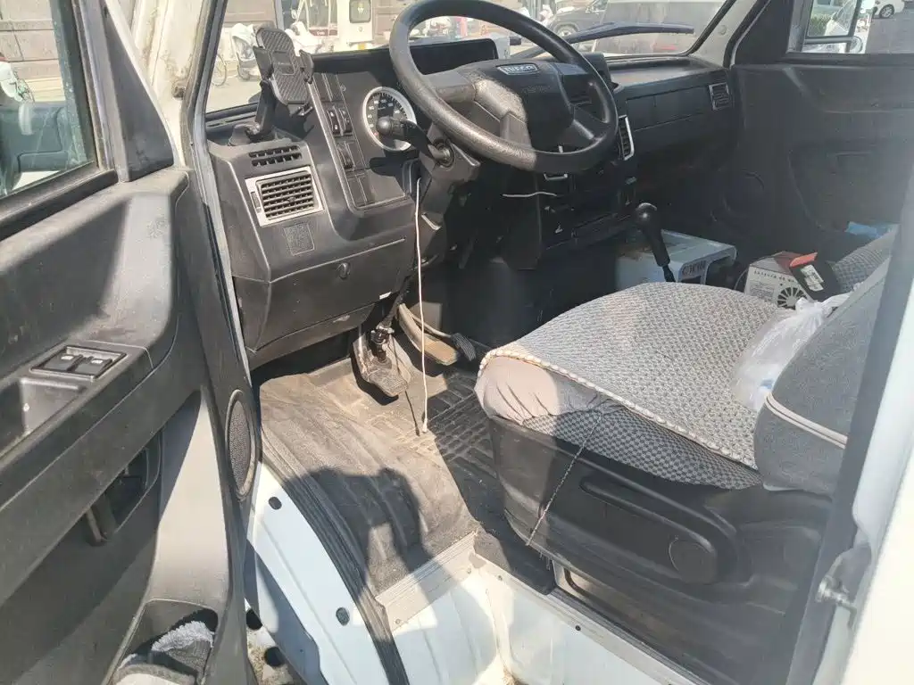 Photo 12 - Iveco Daily