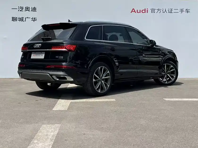 Audi Q7 2021 55 TFSI quattro S line Sport фото 4