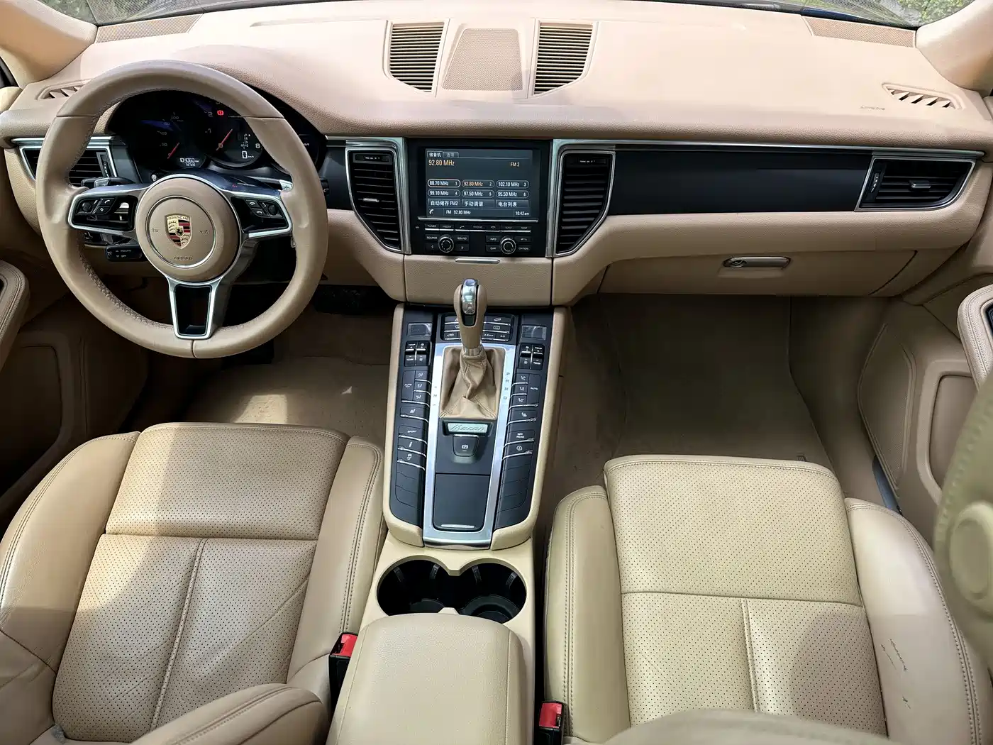 Porsche Macan 2016 Macan 2.0T фото 11