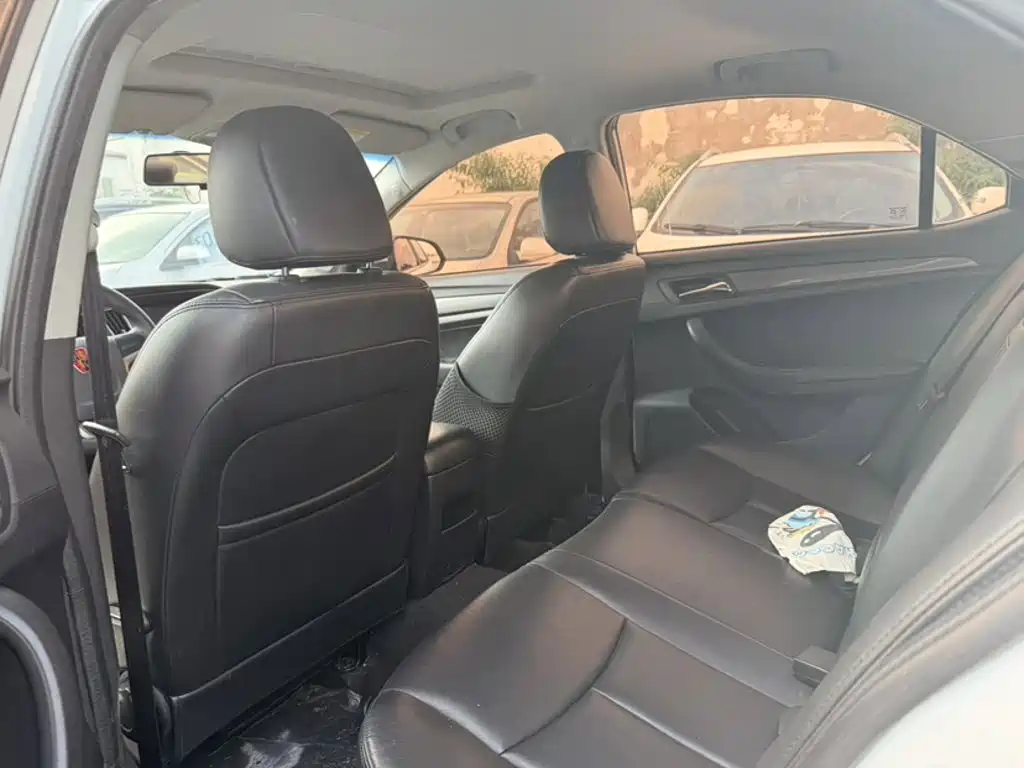 Roewe 360 2016 2015 20T TST Exclusive Edition