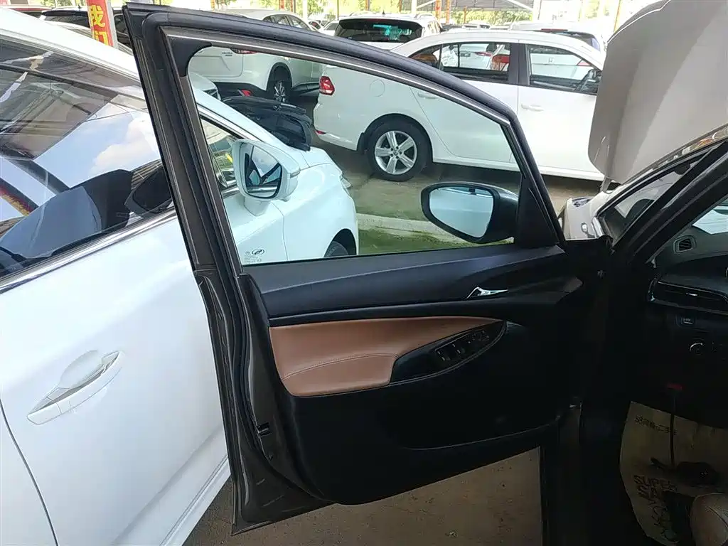 Buick GL6 2021 323T Mild Hybrid Connected Luxury фото 28
