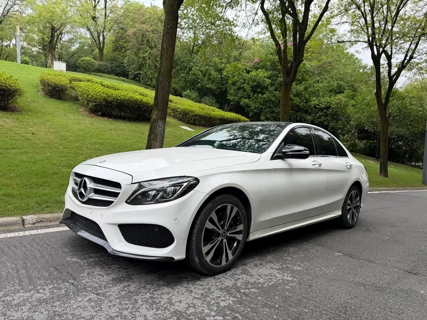 Photo 1 - Mercedes-Benz C-Class