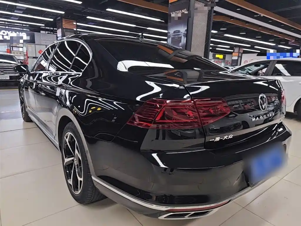 Volkswagen Magotan 2023 Model 2 Million Commemorative Edition 380TSI DSG Flagship фото 5