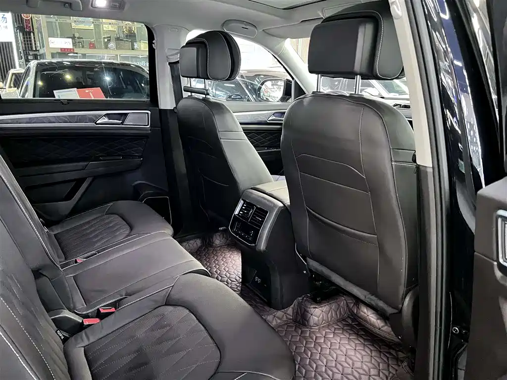 Volkswagen Teramont 2020 380TSI 4WD Flagship China V фото 8