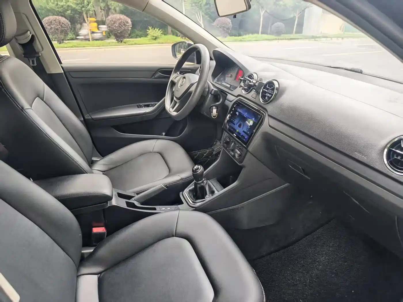 Volkswagen Jetta 2017 1.5L Manual Fashion фото 6