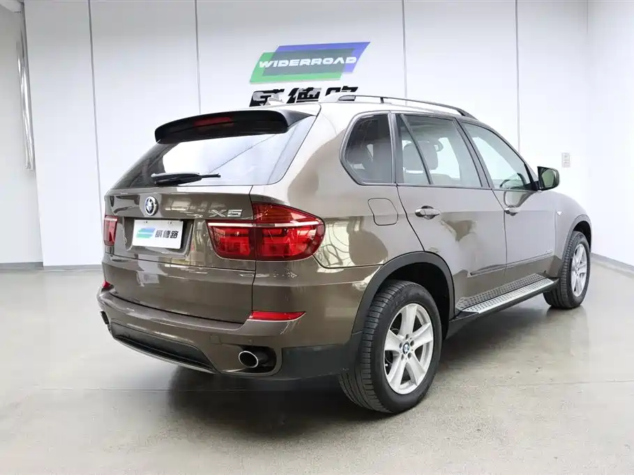 BMW X5 (Import) 2013 xDrive35i Leading фото 4
