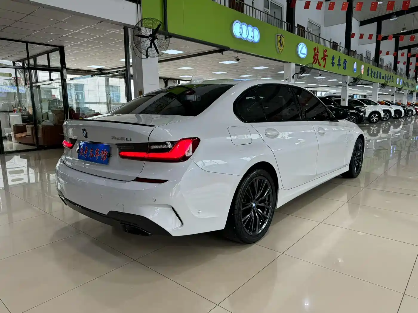 BMW 3 Series 2021 Facelift 325Li M Sport Shadow Edition фото 19