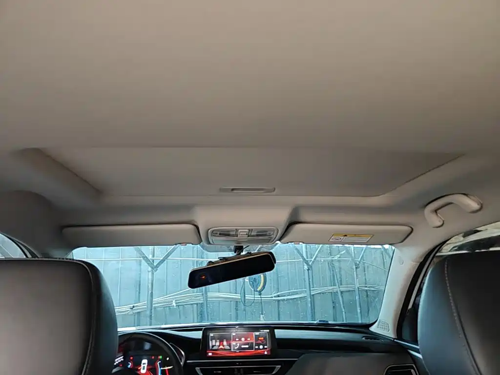 Photo 18 - Changan CS75