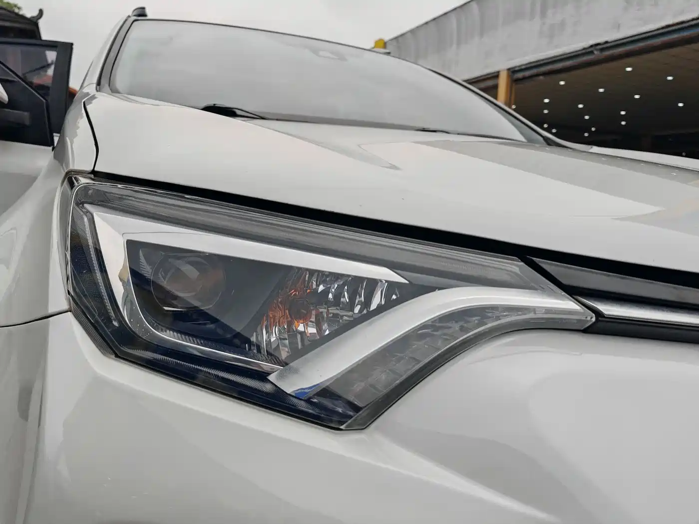 Toyota RAV4 Rongfang 2016 2.5L Automatic 4WD Premium фото 15