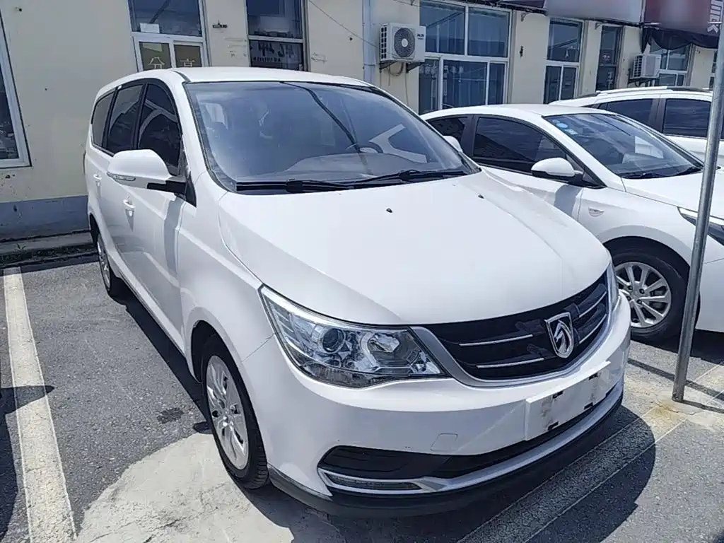 Фото 4 - Baojun 730