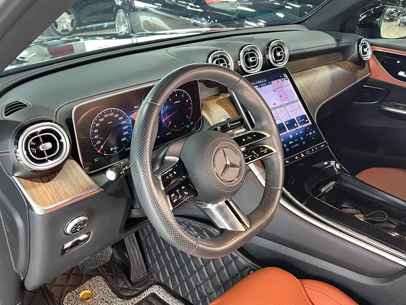 Mercedes-Benz GLC 2024 GLC 300 L 4MATIC Dynamic 5-seater фото 14