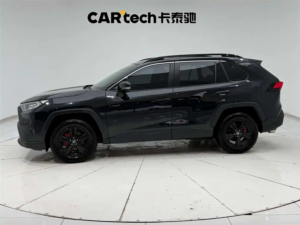 Toyota RAV4 Rongfang 2023 2.0L CVT 2WD Urban Edition фото 6