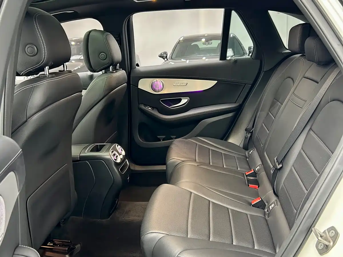 Mercedes-Benz GLC 2021 GLC 260 L 4MATIC Sporty фото 11
