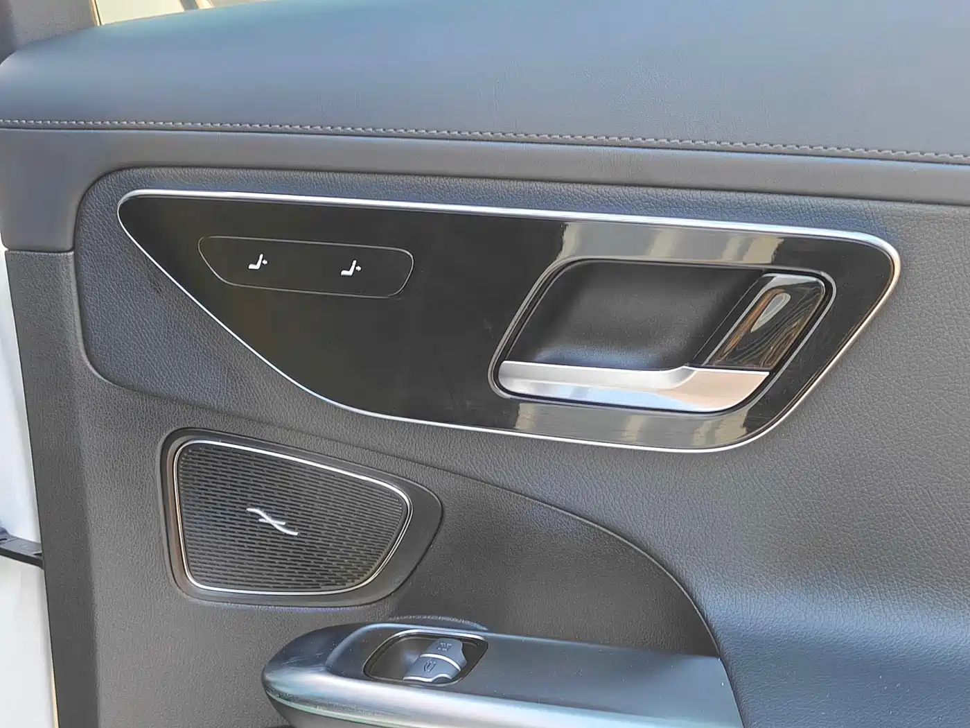 Mercedes-Benz C-Class 2024 Facelift C 260 L Sport фото 17
