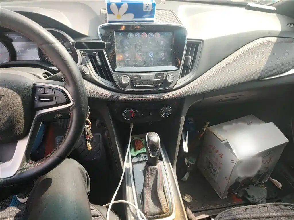 Chevrolet Monza 2019 RS 330T Auto Smooth Edition China VI фото 6