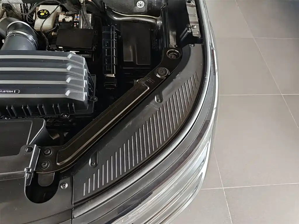 Volkswagen Talagon 2024 380TSI 4WD R-Line Touring фото 25