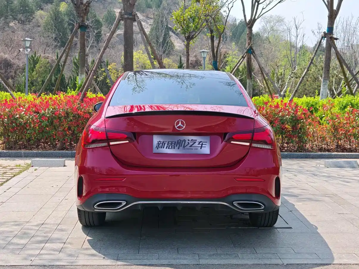 Mercedes-Benz A-Class 2020 A 200 L Sport Sedan фото 2