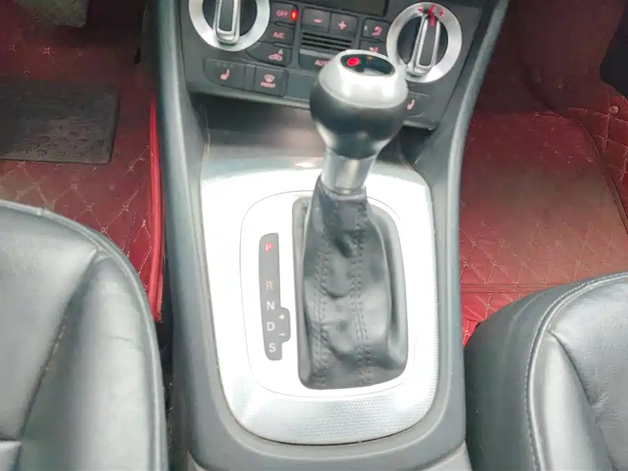 Audi Q3 2015 35 TFSI Comfort фото 16