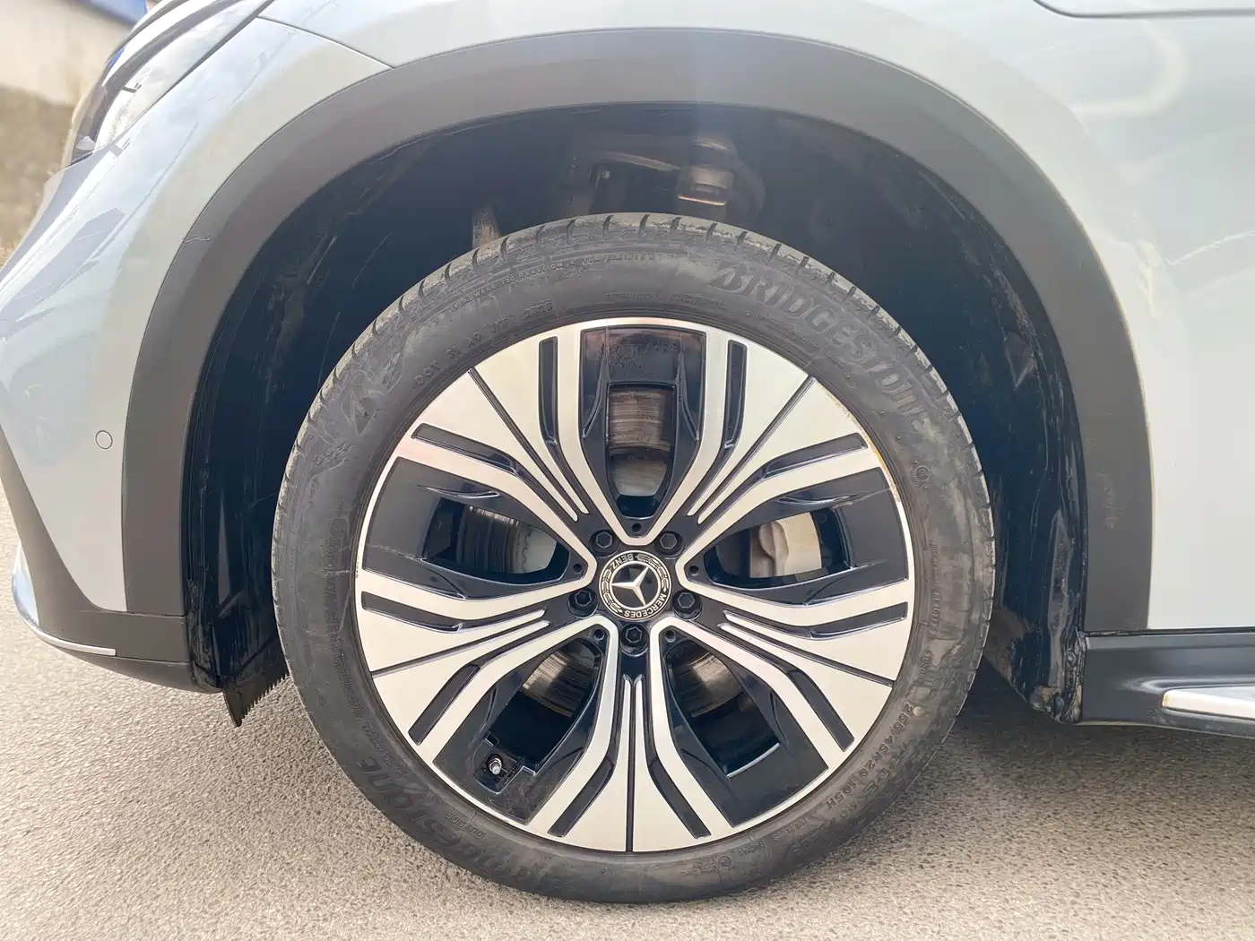 MERCEDES-BENZ EQE SUV