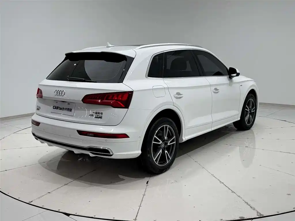 Audi Q5L 2020 45 TFSI Exclusive Fashion фото 8