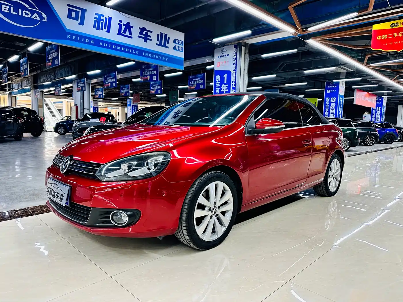 Volkswagen Golf (Import) 2012 1.4TSI Luxury Convertible Edition фото 41