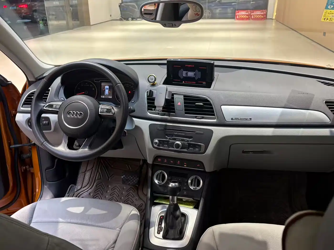 Audi Q3 (Import) 2012 35 TFSI quattro Comfort фото 11