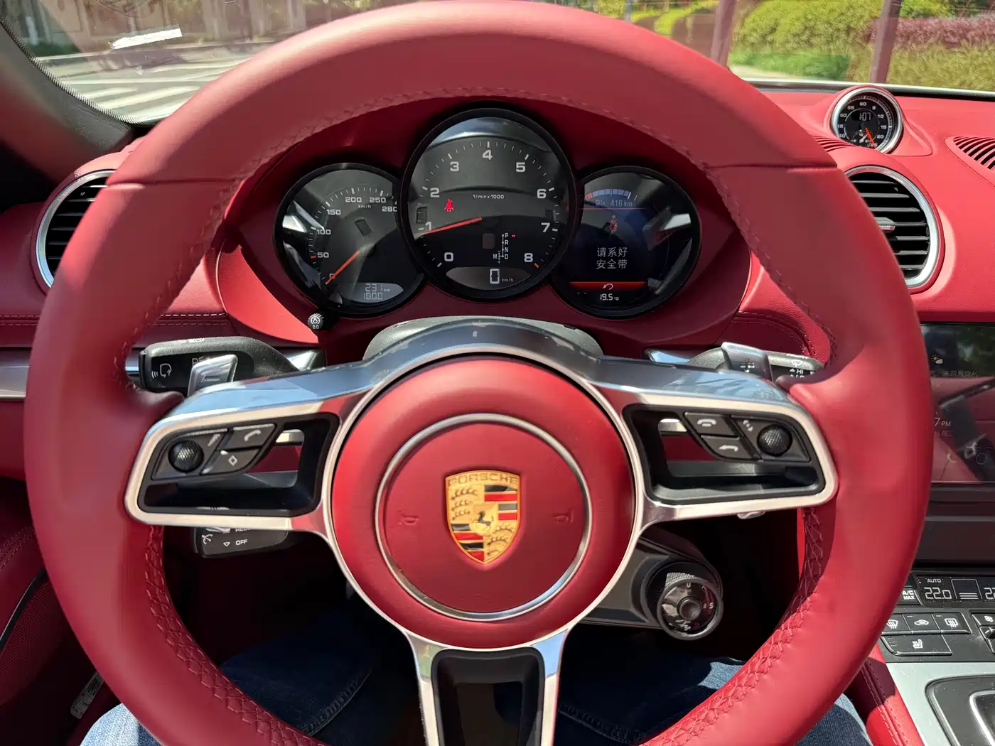PORSCHE 718
