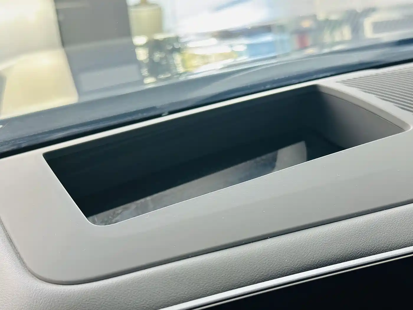 BMW 5 Series 2024 530Li Premium Luxury Package фото 21