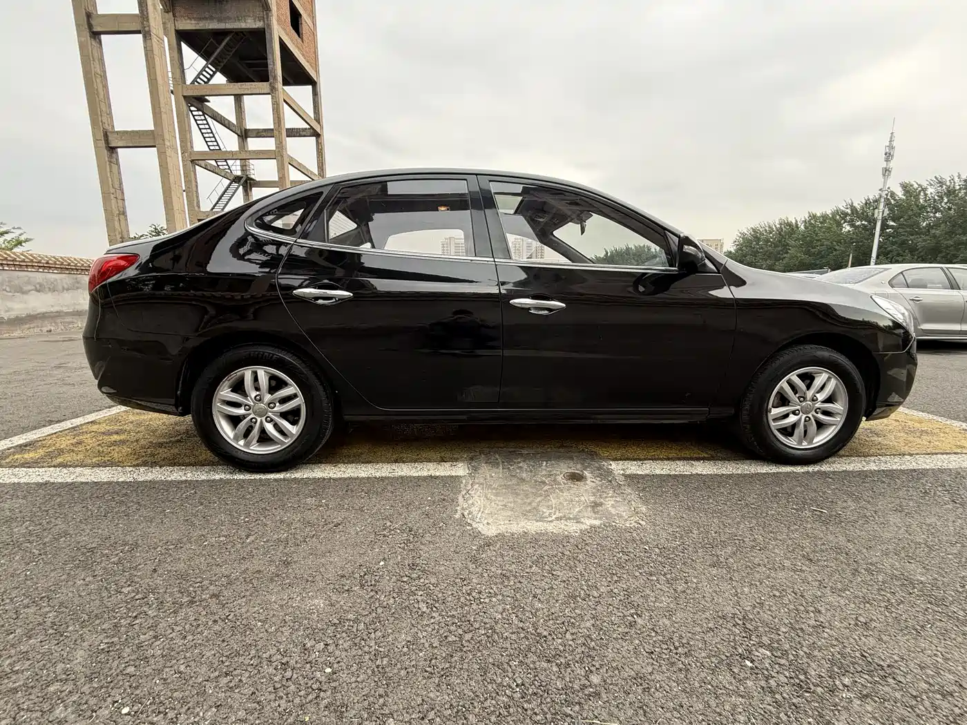 Hyundai Elantra 2011 1.6L Manual Luxury фото 7