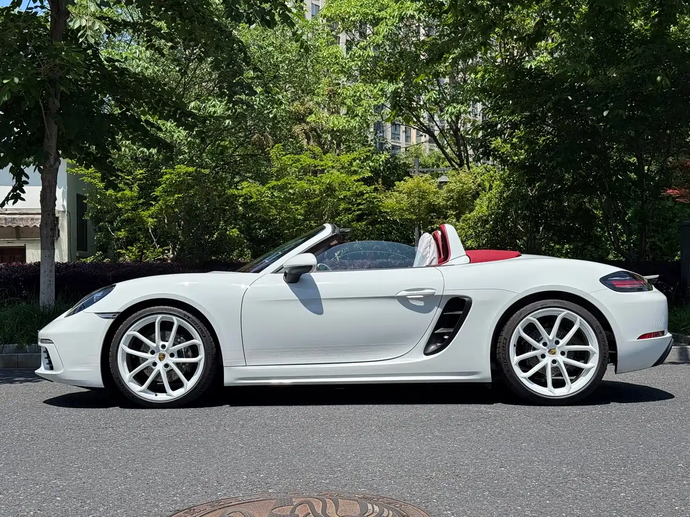 PORSCHE 718