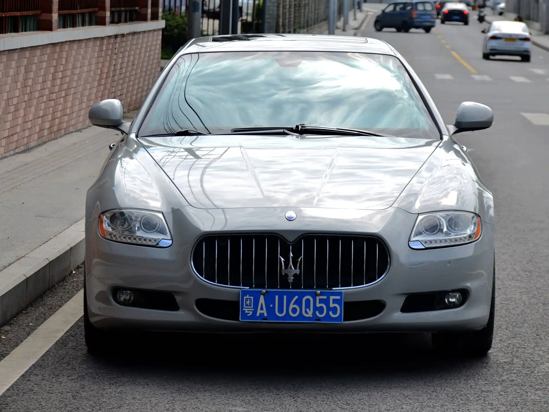 Photo 2 - Maserati Quattroporte