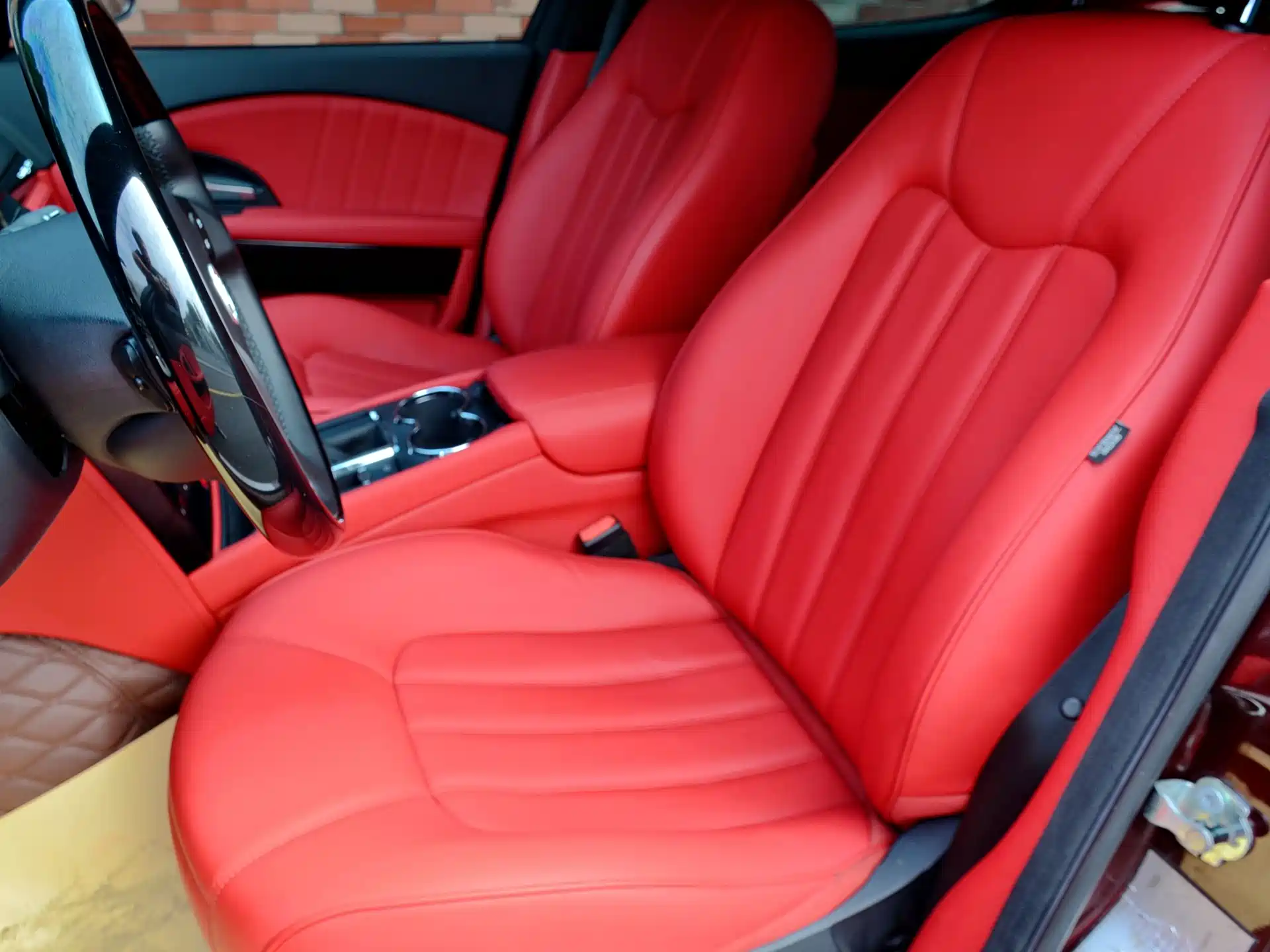Photo 16 - Maserati Quattroporte