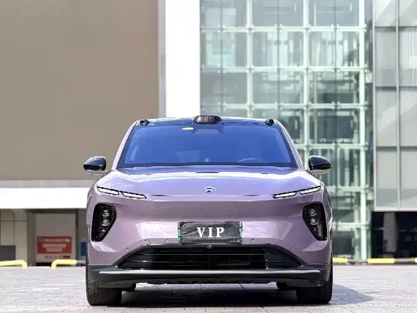 Фото 2 - NIO EC6