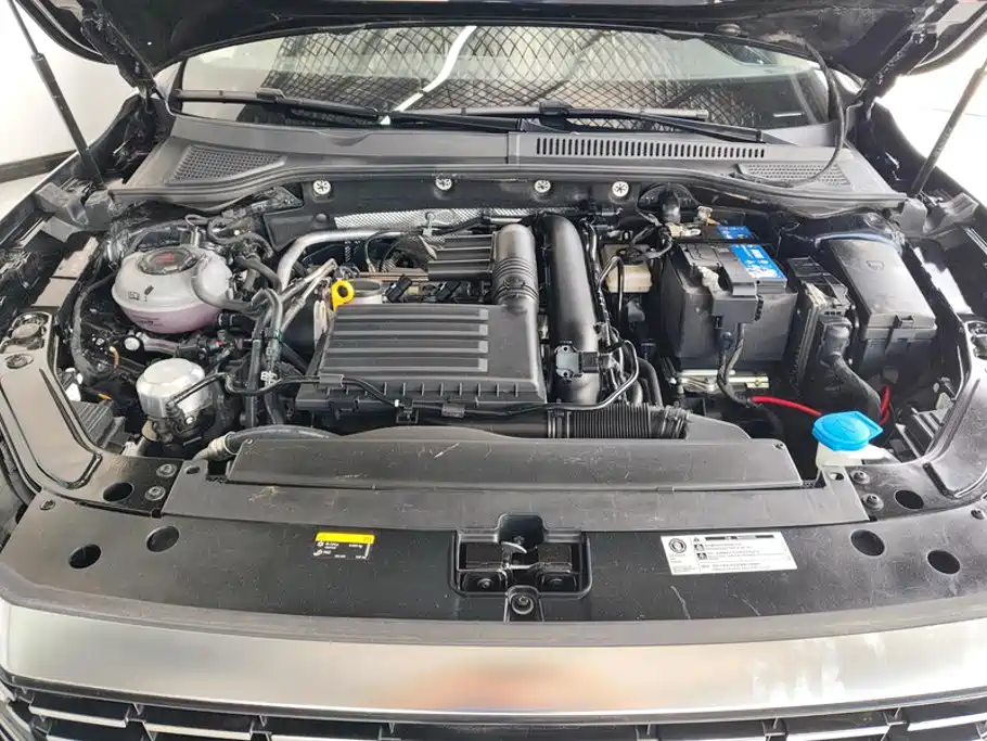 Фото 10 - Volkswagen Passat