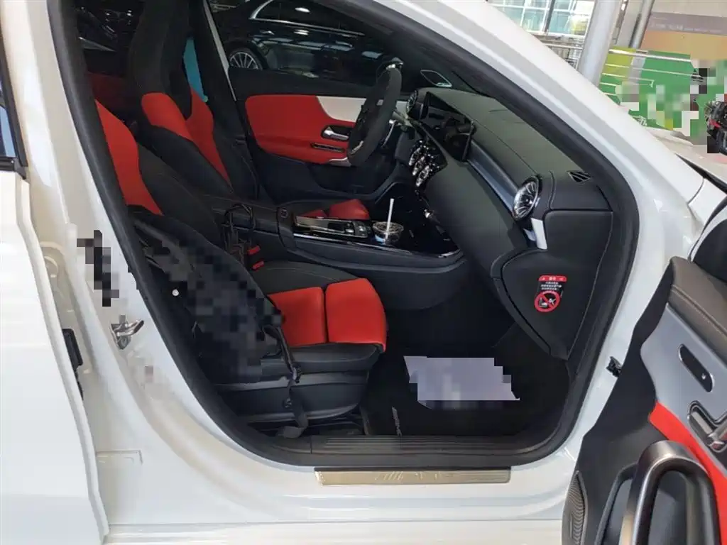Mercedes-Benz A-Class AMG (Import) 2024 AMG A 35 4MATIC фото 11