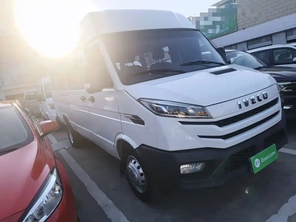 Фото 19 - Iveco Daily