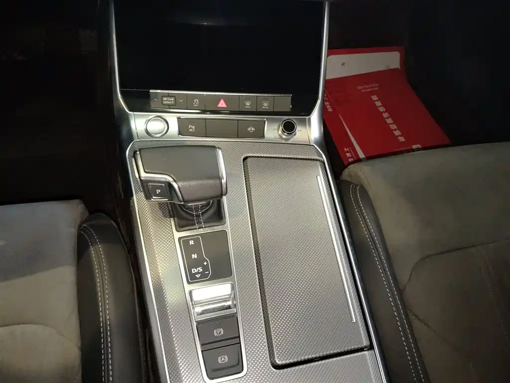 Audi A6L 2020 40 TFSI Luxury Dynamic фото 14