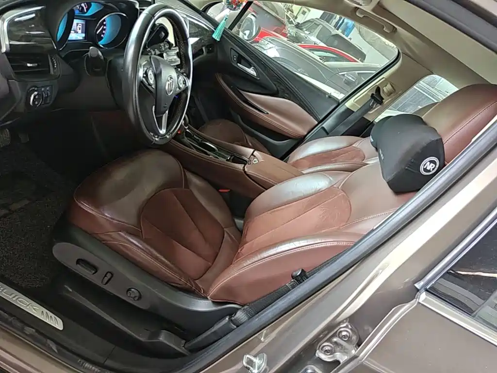 Photo 15 - Buick Envision Plus