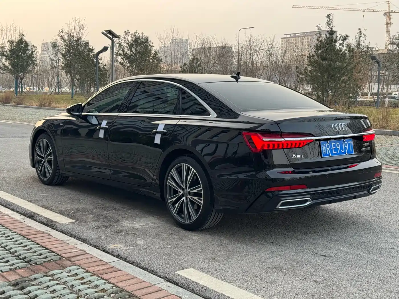 Audi A6L 2021 40 TFSI Luxury Sport фото 4