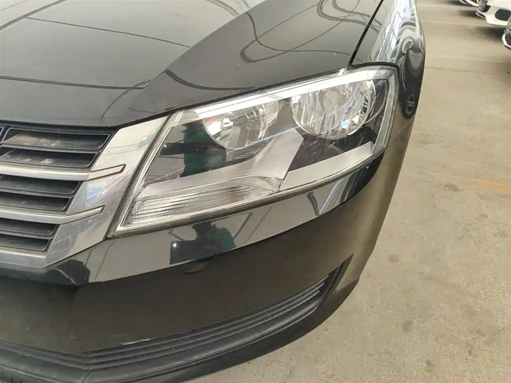 Volkswagen Lavida Tour 2013 1.6L Automatic Trend Style фото 24